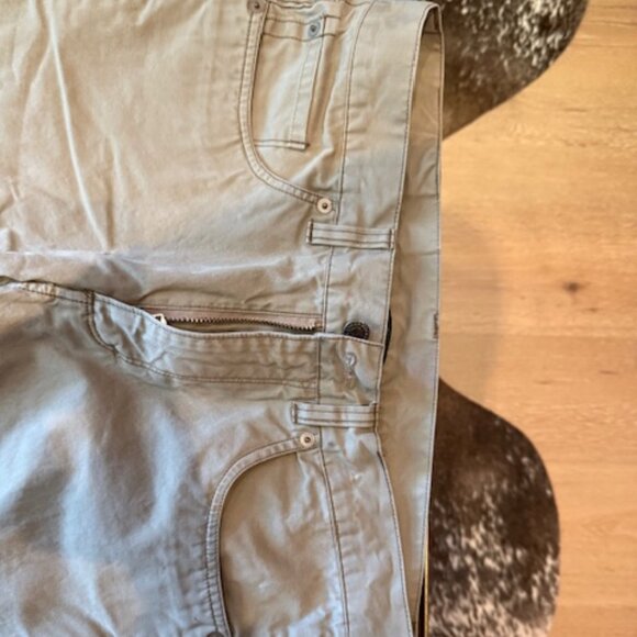 Pre-Loved Woolrich Khaki Chino - Men's 32 - Picture 3 of 7